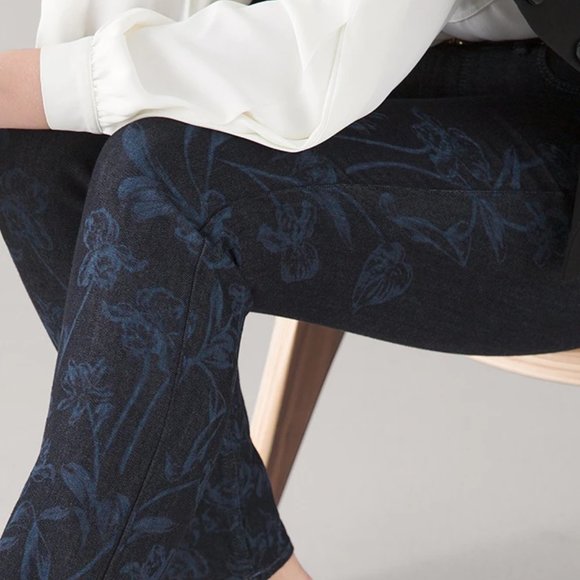 WHBM * FLORAL PRINT * Curvy High-Rise Sculpt Slim Jeans 16 LONG - Picture 6 of 7